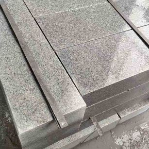 西安芝麻灰 芝麻白 路牙石 路侧石 马路牙子