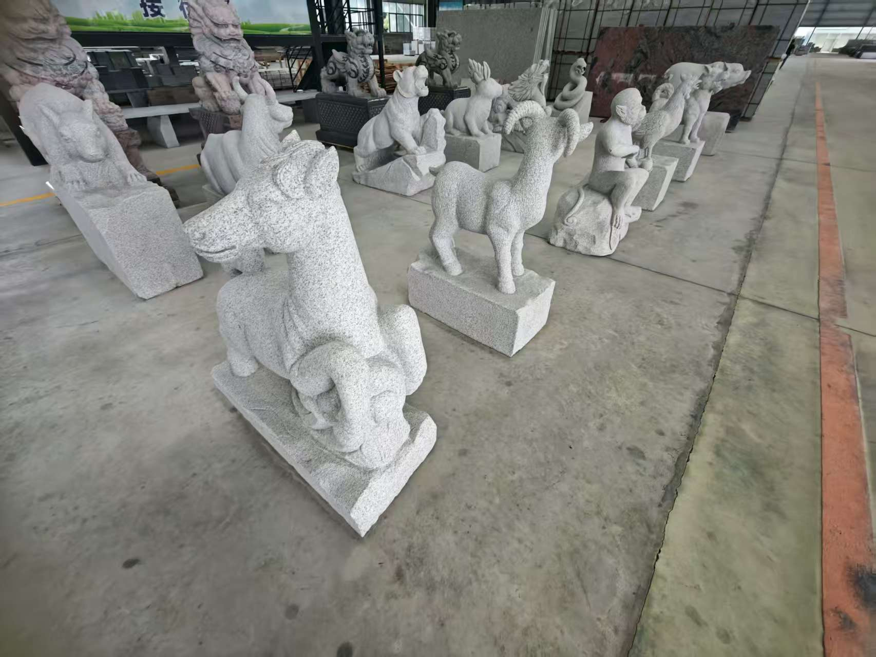 西安芝麻白雕刻 十二生肖 异形雕刻