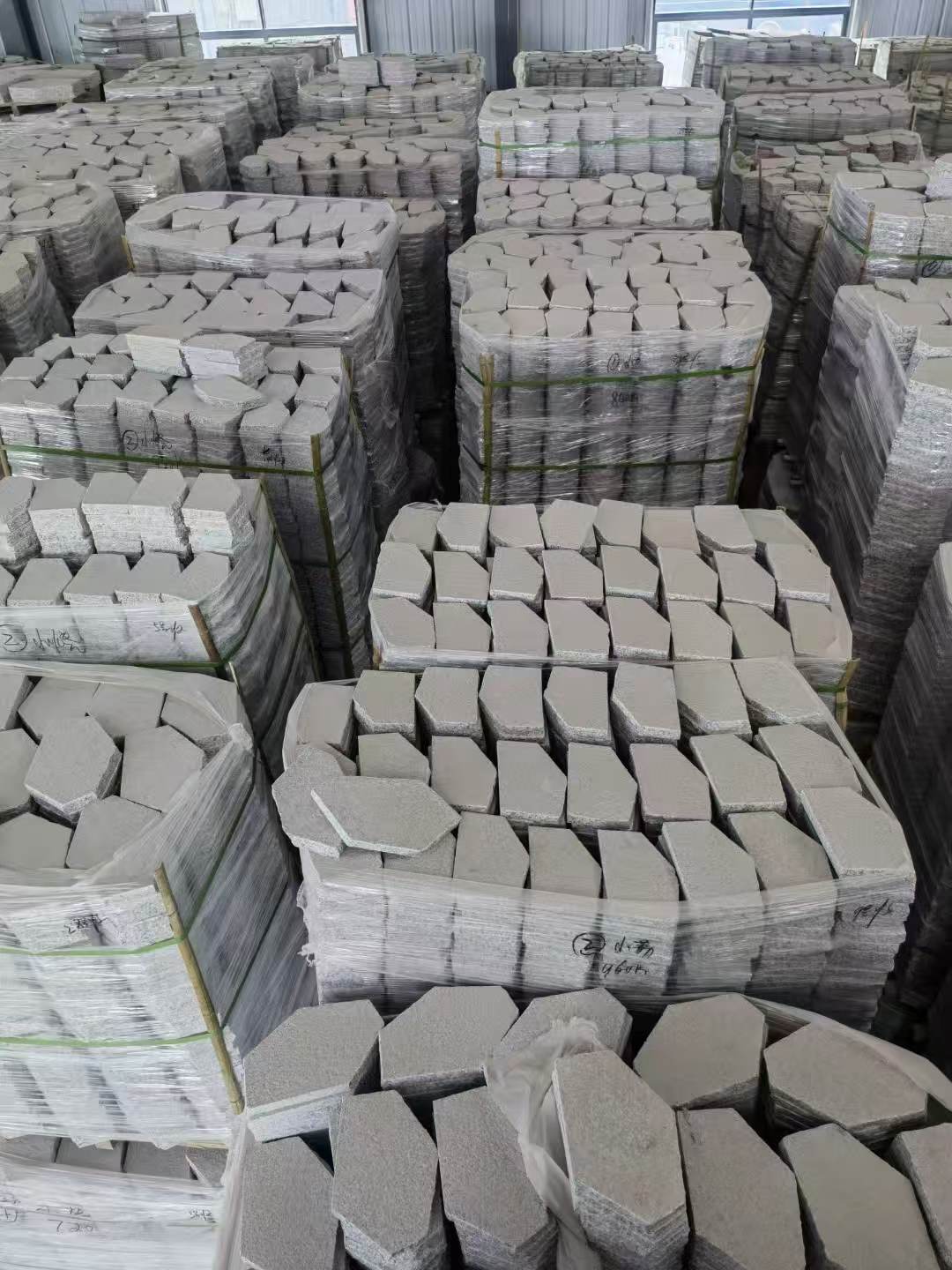 西安芝麻白石材冰裂纹，碎拼。