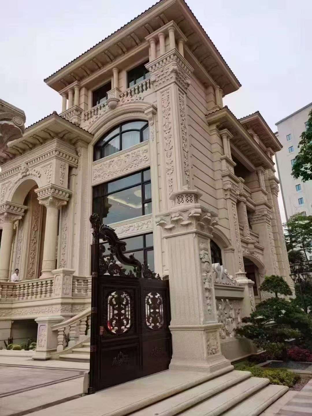 西安黄金麻别墅外墙异形定制