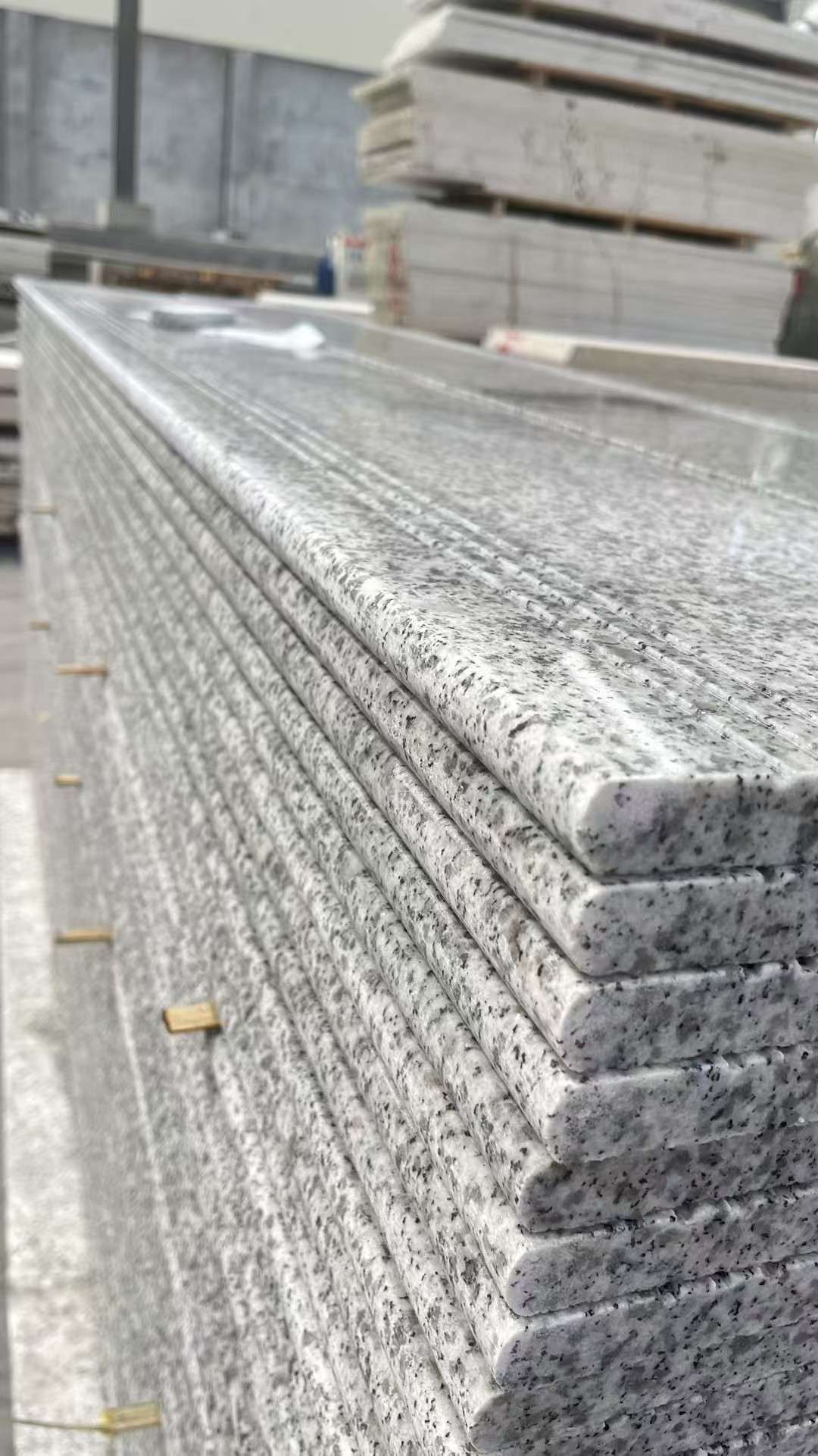 西安芝麻白楼梯踏步 花岗岩楼梯板材